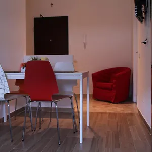 Apartament Stephenson, Mediolan